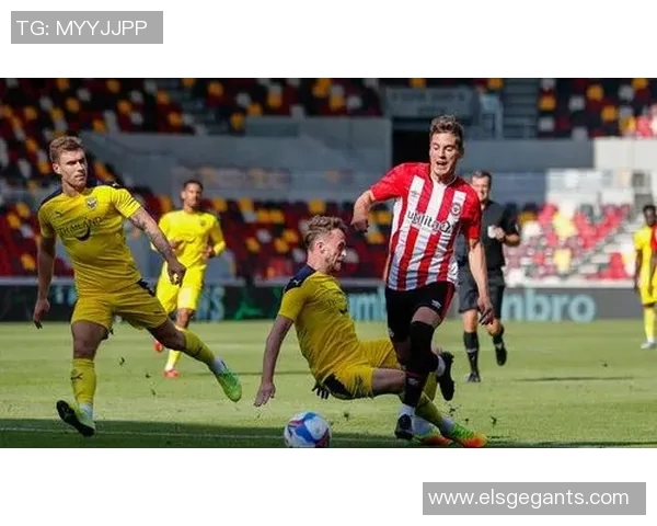 谢周三迎战布伦特福德全力争胜展现英冠精彩对决